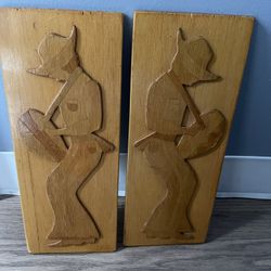 Vintage Hand-Carved Wooden Wall Art – Musician Jazz Guitarist Folk Decor (Set of 2)