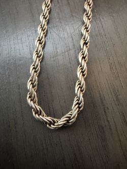 925 Italian all silver rope chain.