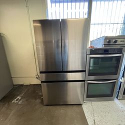 36” SAMSUNG STAINLESS STEEL 4 DOOR FRIDGE WITH FLEXZONE MIDDLE DRAWER CONVERTS TO FRIDGE OR FREEZER - SMART CONNECT 