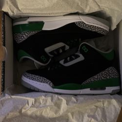 Air Jordan 3 Retro ‘Pine Green’ (Men’s Size 10)