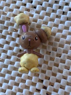 Vintage 2006 Tomy Pokémon Buneary Figure
