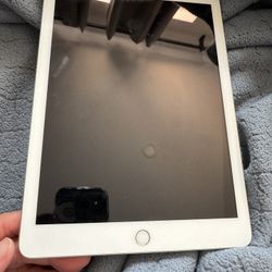 iPad 6th Generation 128gb