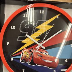 NWT Disney Pixar Lightning McQueen Cars  Decorative Wall Clock