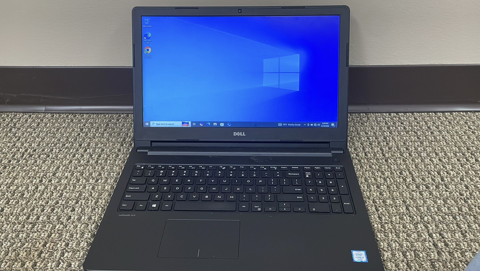 Dell Latitude 3570 - i5 Intel Processor - 256GB SSD