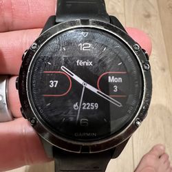 Garmin Fenix 5 Sapphire Multisport Watch GPS