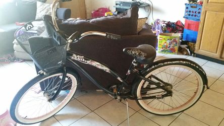 Beach cruiser bike