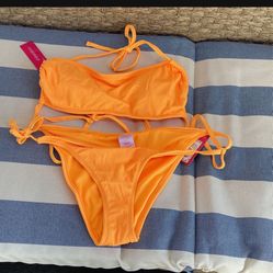 New** Three 2-price Bikinis XL