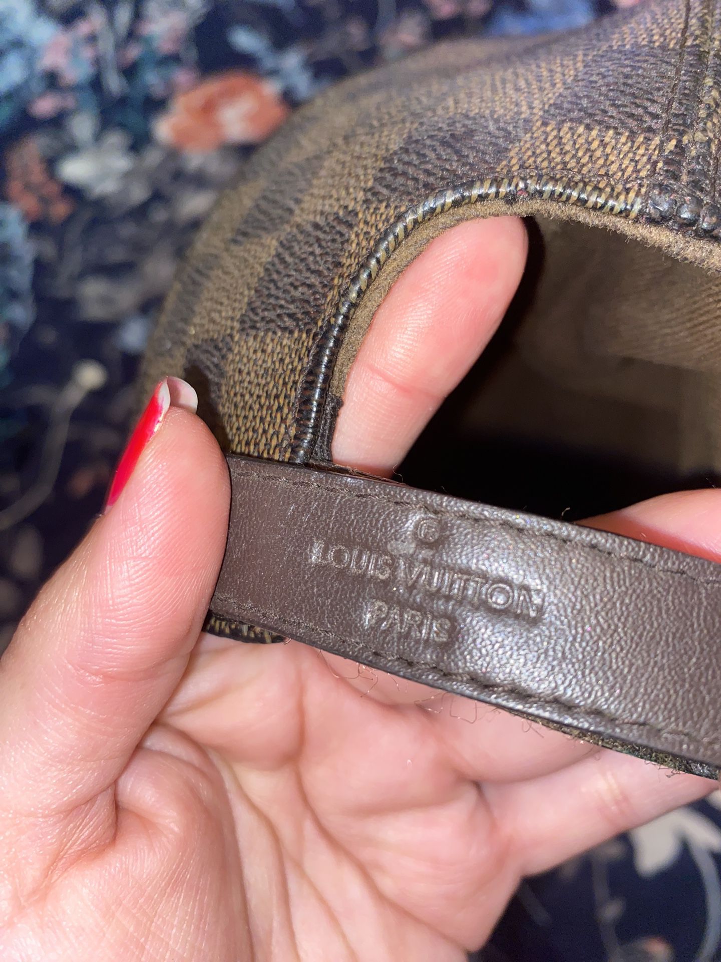 Copy original Louis Vuitton leather cap - Accessories for Women