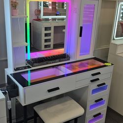 Vanity Table With Mirror Light And Stool (Brand New)