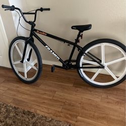 Framed plaintiff bmx discount bike