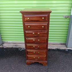 Lingerie Chest Of Drawers 