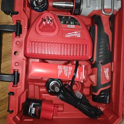 Milwaukee Pex Tool With Kit New 