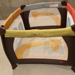 Pack 'N Play Portable Playard