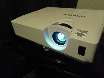 Projector HDMI Hitachi DLP alta definición