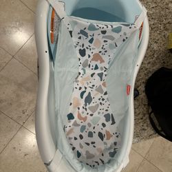 Fisher-Price Baby to Toddler Bath 4-in-1 Sling ‘n Seat Tub 