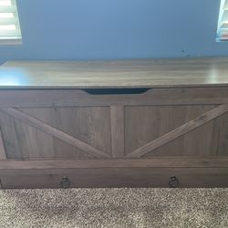 Toy Chest with slide out drawer