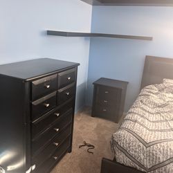 Bedroom set