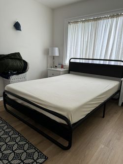 Queen Size bed Tempur-Pedic