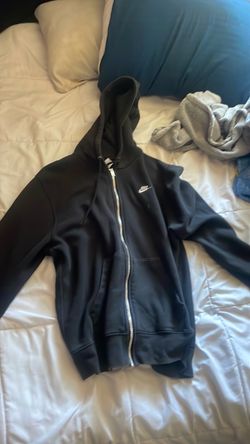 Medium men’s Nike hoodie