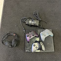 Xbox One Complete Bundle With Controllers & Headphones