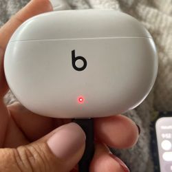 Beats Studio Buds