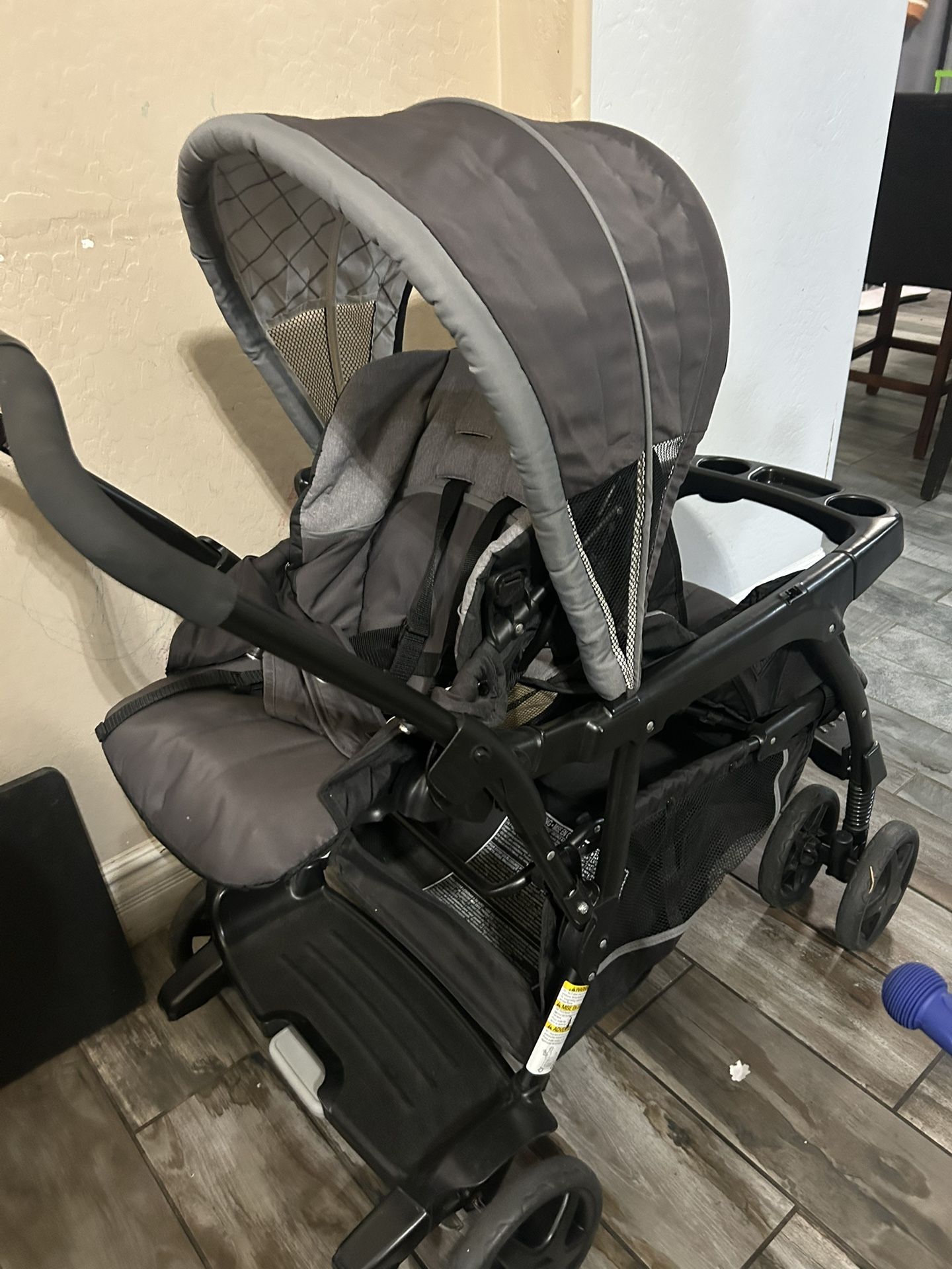 Double Stroller Good Conditions Graco