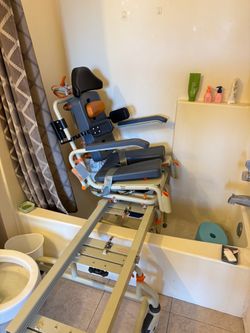 Bathtub Transfer Lift Chair with Sliding Rail