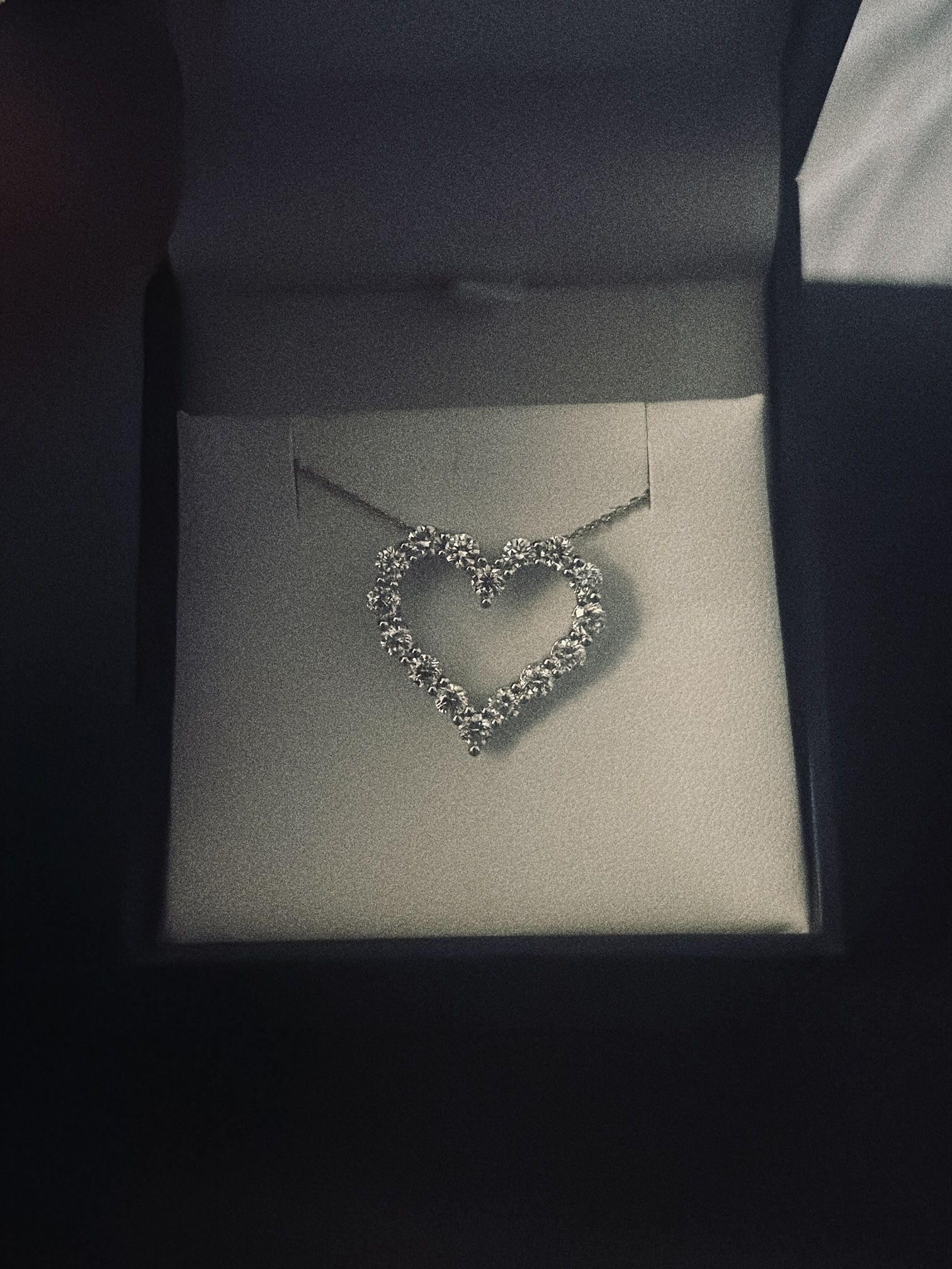 2 Carat Round Diamond Pendant Necklace