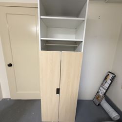 Wardrobe/ Storage 