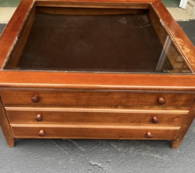 Map/display/coffee table