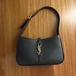 Saint Laurent Le 5 à 7 Hobo Bag – Black Smooth Leather – Like New w/ Box