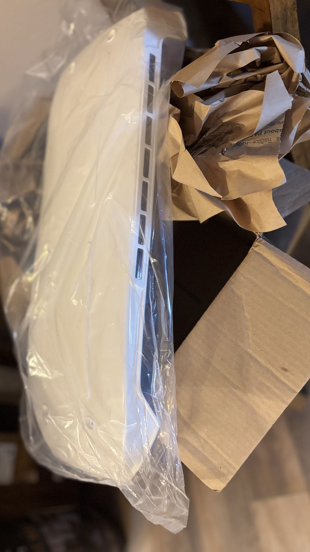 Ventmate Polar White Replacement Vent Cover for Dometic Refrigerators, Polar White