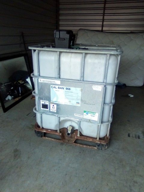 ** 275 GALLON TANK ** $100 OBO