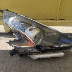 2009-2022 NISSAN 370z RH HEADLIGHT
