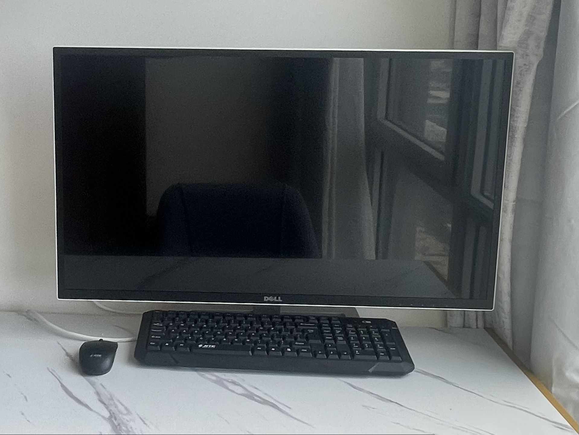 Dell Monitor - MUST GO BY JULY 7