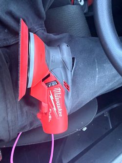 Milwaukee m12 6 inch’s random orbital sander new gen