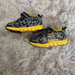 NEW size 7 Despicable Me Toddler Sneakers 