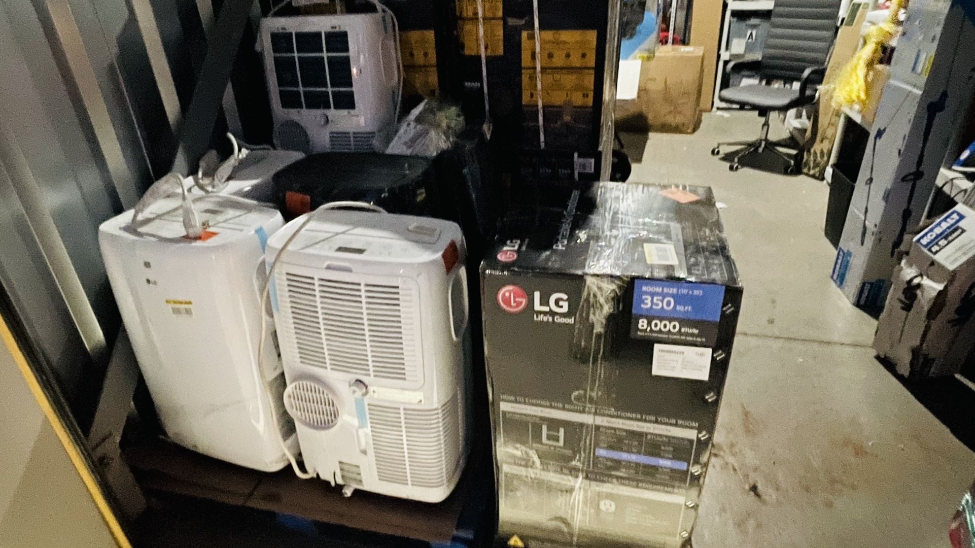 LG Electronics 8,000 BTU Portable Air Conditioner 