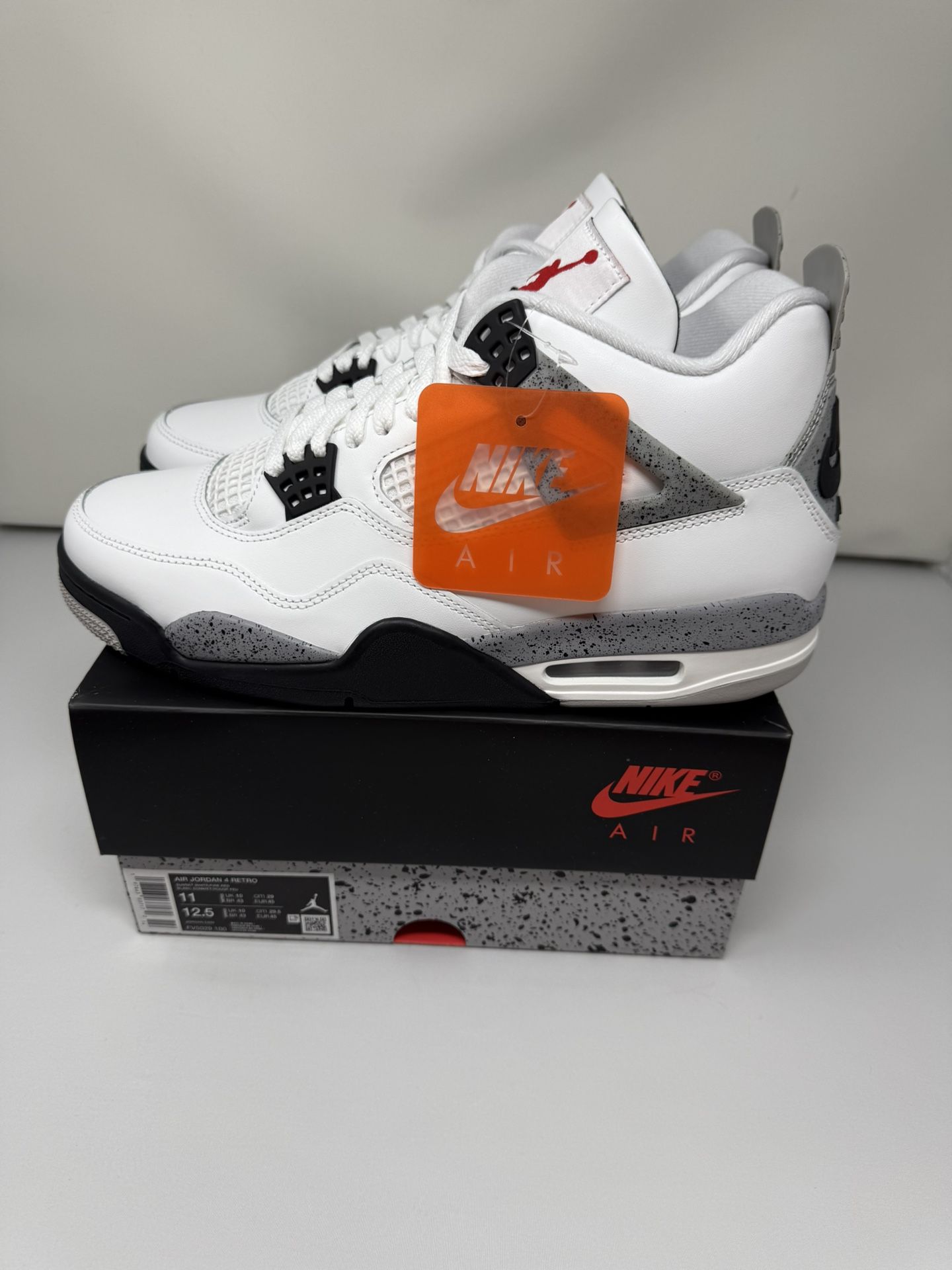Jordan 4 Retro White Cement (2025) Size 11