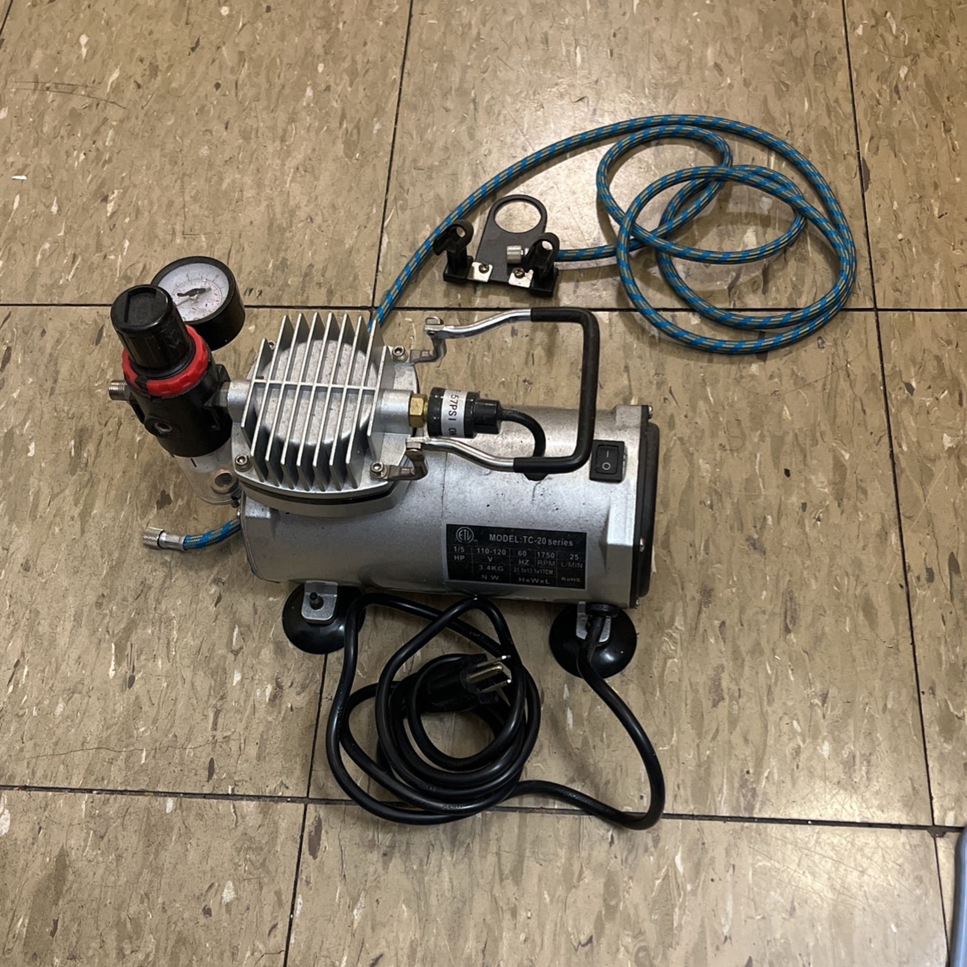 Airbrush Compressor Model Tc-20 Series