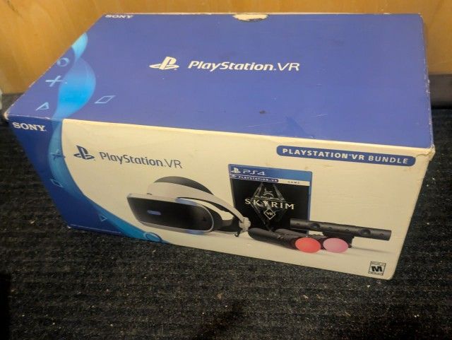PlayStation VR Skyrim Bundle