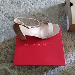 Kelly & KATIE  Size 11 M