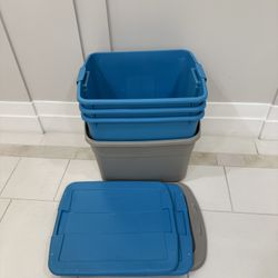 Sterilite Large Storage Bin, 20 Gallon Plastic Storage Container with Latch Lid, Blue