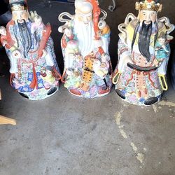 28" Tall Chinese Status!!!