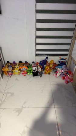 Five nights at Freddy’s plushy’s