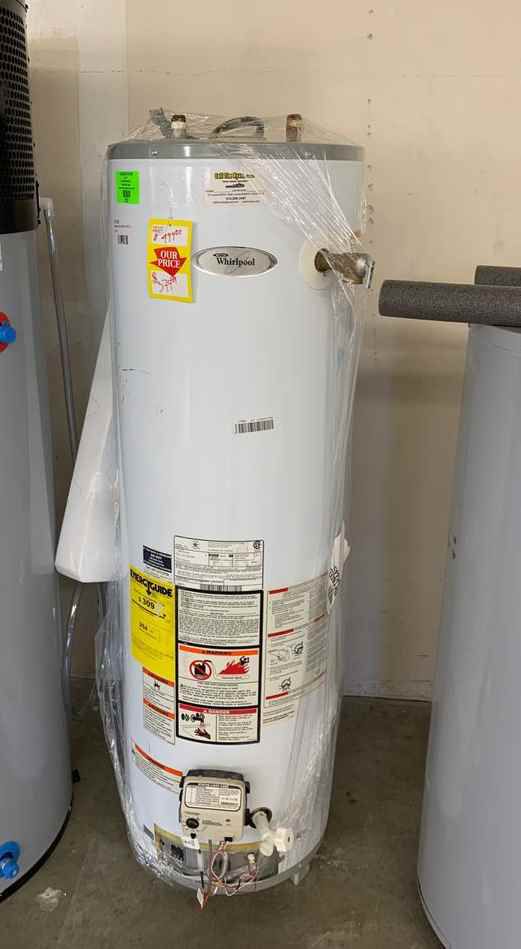 WHIRLPOOL WATER HEATER WITH WARRANTY 40 gallons MHU