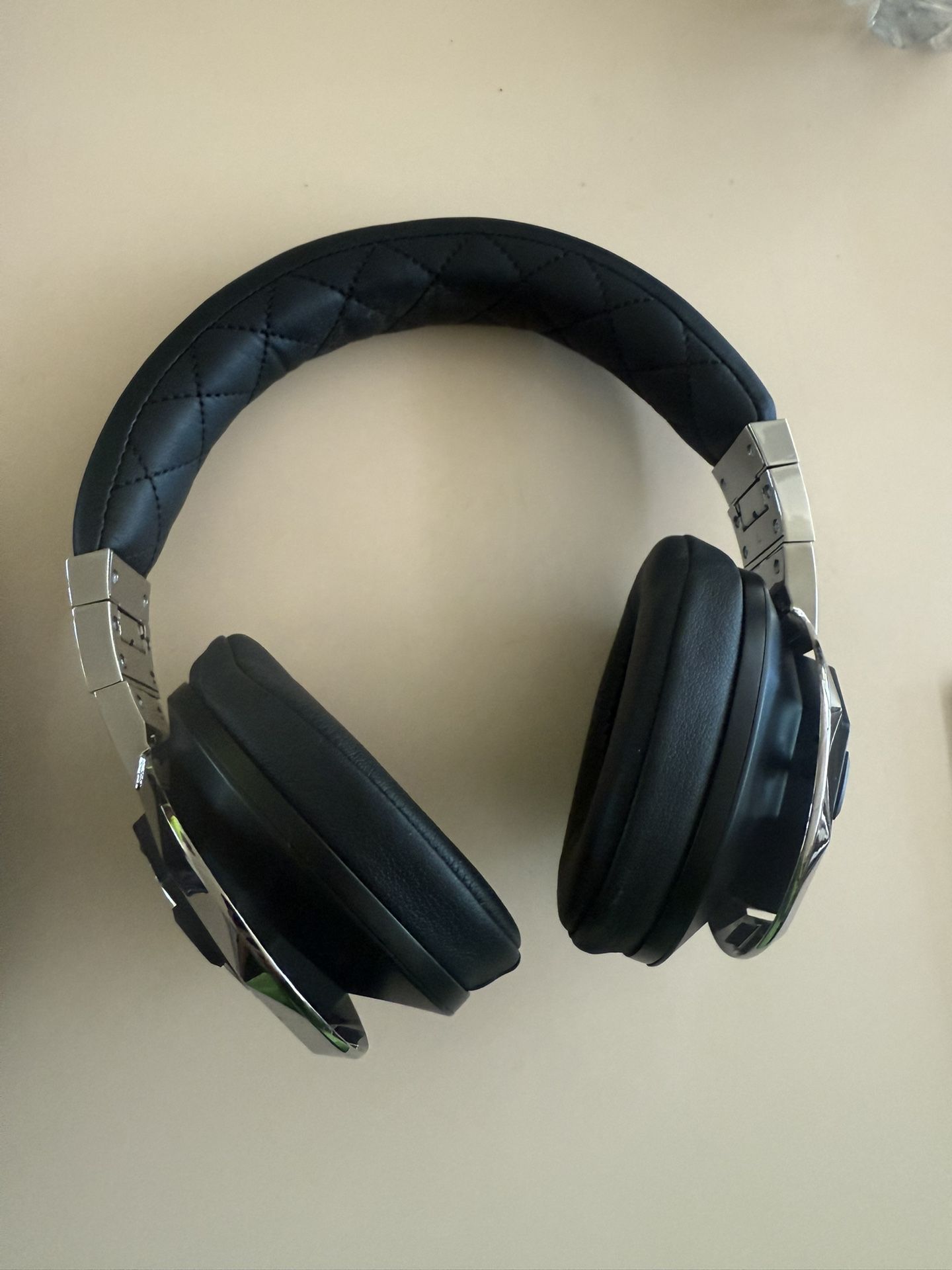 Audio Black Over-Ear Headphones (not wireless)