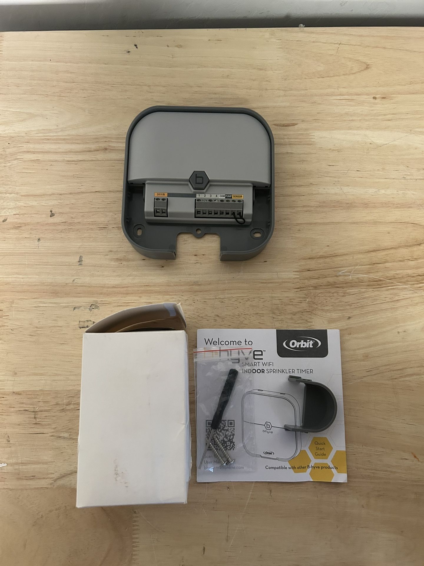 Orbit B-Hyve 57915-21 Smart 4-Station Wi-Fi Sprinkler System Controller (READ)