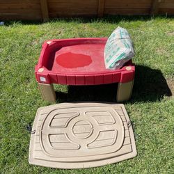 Kids Playful Sand Table with back of sand