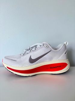 Nike Vomero 18 "Platinum Red" UNISEX | New / Authentic | Size 7 Women US